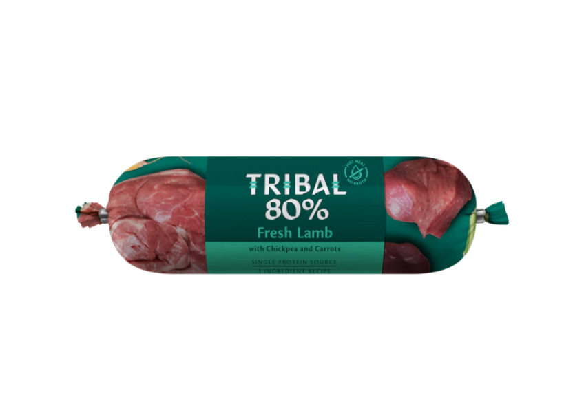 Šunų konservai TRIBAL 80% su šviežia ėriena, dešros formos pakuotė